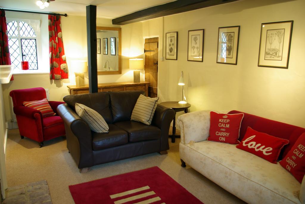 Leeds Castle Holiday Cottages Maidstone Rum bild