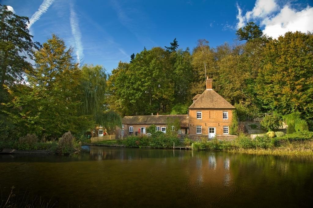Leeds Castle Holiday Cottages Maidstone Rum bild