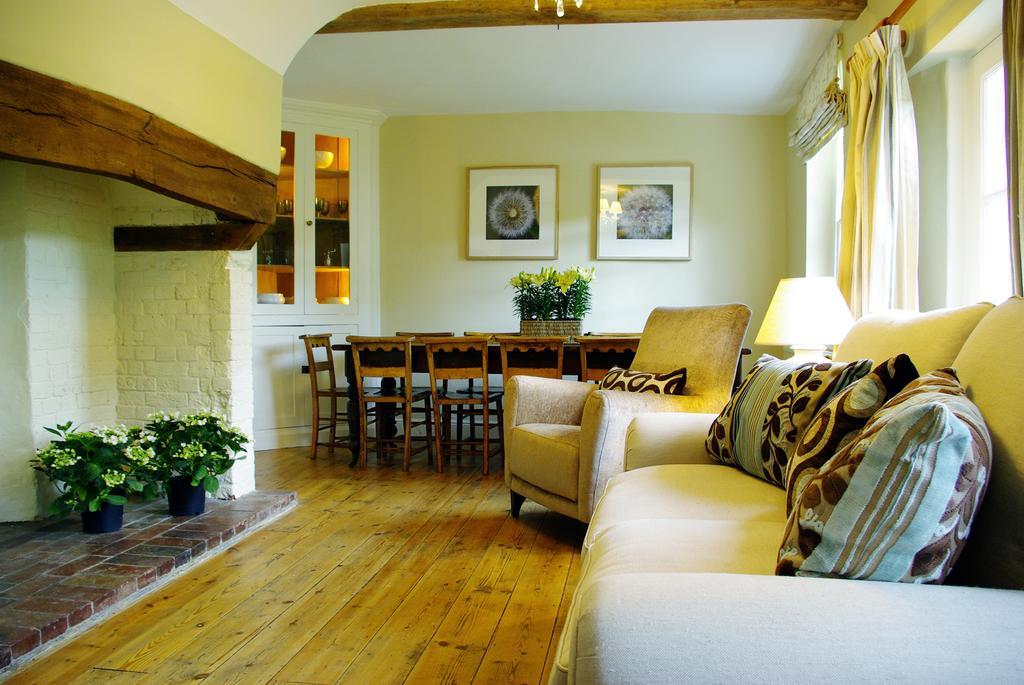 Leeds Castle Holiday Cottages Maidstone Rum bild
