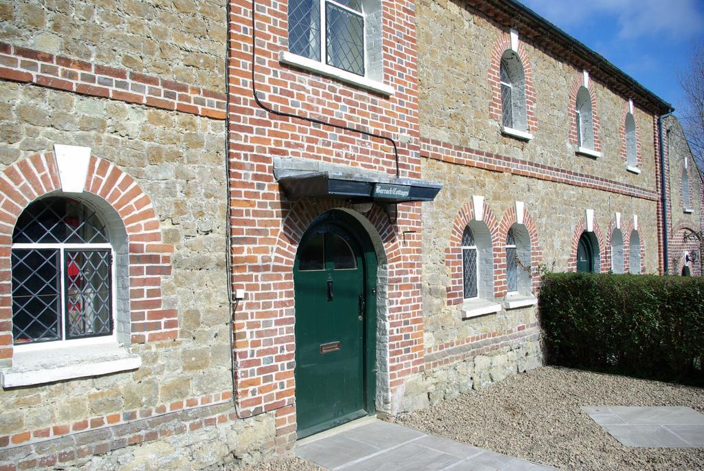 Leeds Castle Holiday Cottages Maidstone Rum bild